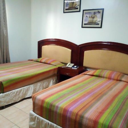 Emerald Hotel Кампала Екстер'єр фото